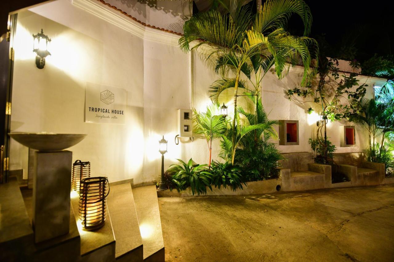 Tropical House - Jungleside Villa Хиккадува Экстерьер фото