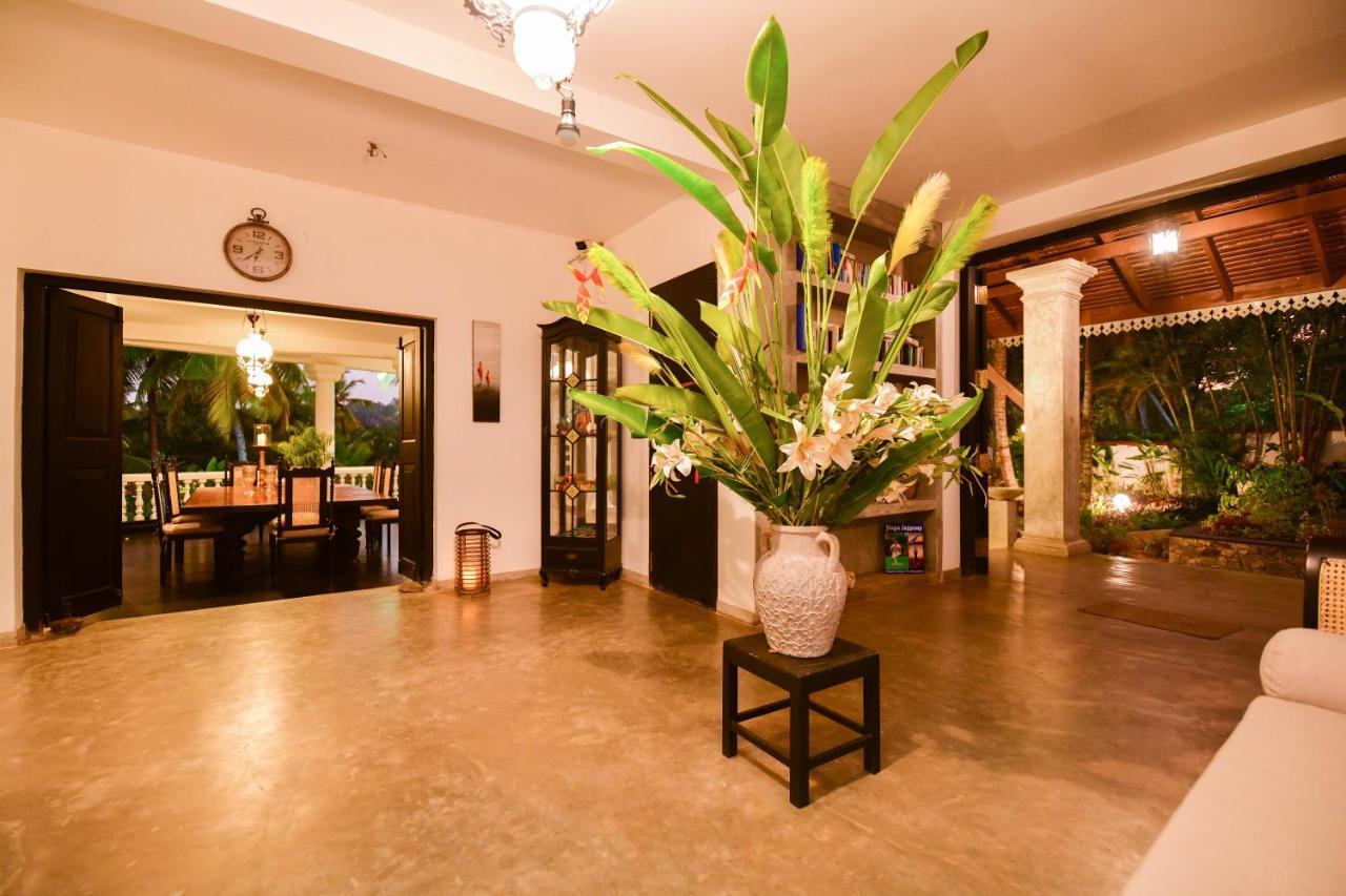 Tropical House - Jungleside Villa Хиккадува Экстерьер фото